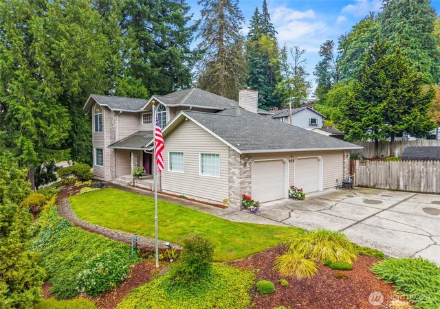 Photo 1 of Single family home for sale at 105 Inglewood Park, Longview, WA 98632 | MLS# NWM2576730 | Listing updated on 2026-10-01