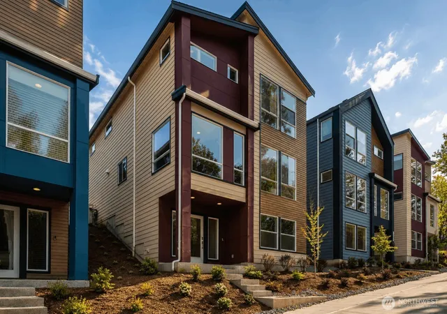 Photo 1 of Single family home for sale at 4261 Aberdeen Way Ne, Renton, WA 98056 | MLS# NWM2576734 | Listing updated on 2026-10-01