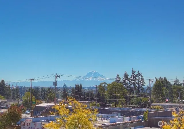 Photo 2 of Townhouse for sale at 15100 6th Avenue Sw #305, Burien, WA 98166 | MLS# NWM2576736 | Listing updated on 2026-09-25