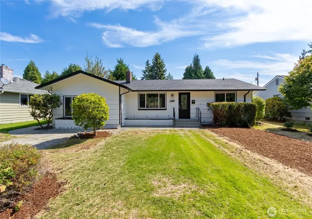 Photo 1 of Single family home for sale at 2125 N Highland St, Tacoma, WA 98406 | MLS# NWM2576747 | Listing updated on 2026-09-25