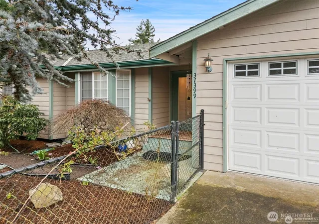 Photo 3 of Single family home for sale at 37399 Buck Rd N E, Hansville, WA 98340 | MLS# NWM2576752 | Listing updated on 2026-09-24