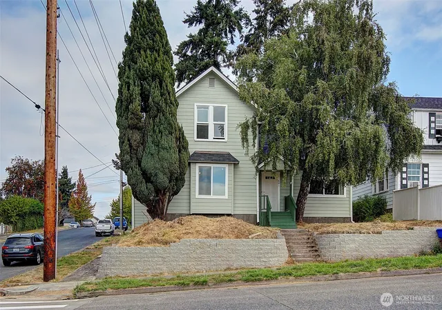 Photo 1 of Single family home for sale at 601 Cowlitz Way, Kelso, WA 98626 | MLS# NWM2576782 | Listing updated on 2026-10-01