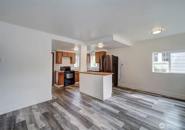Photo 3 of Single family home for sale at 601 Cowlitz Way, Kelso, WA 98626 | MLS# NWM2576782 | Listing updated on 2026-10-01