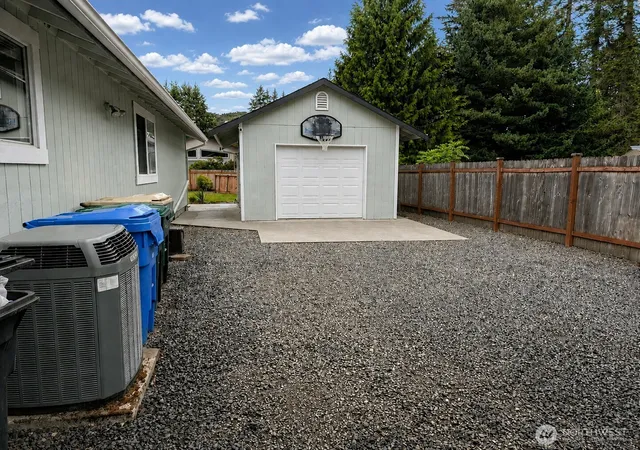 Photo 3 of Single family home for sale at 6809 Lazy St SW, Olympia, WA 98512 | MLS# NWM2576788 | Listing updated on 2026-09-21