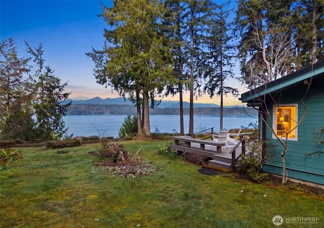 Photo 3 of Sale Pending at 6873 Nw Brothers View Ln, Silverdale, WA 98383 | MLS# NWM2576827 | Listing updated on 2026-09-25