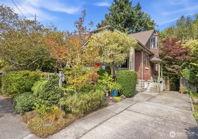 Photo 3 of Single family home for sale at 6545 Fauntleroy Way Sw, Seattle, WA 98136 | MLS# NWM2576830 | Listing updated on 2026-10-01