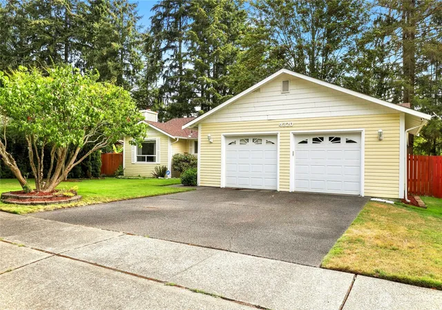 Photo 2 of Single family home for sale at 4320 Wellington Loop Se, Lacey, WA 98503 | MLS# NWM2576834 | Listing updated on 2026-09-25