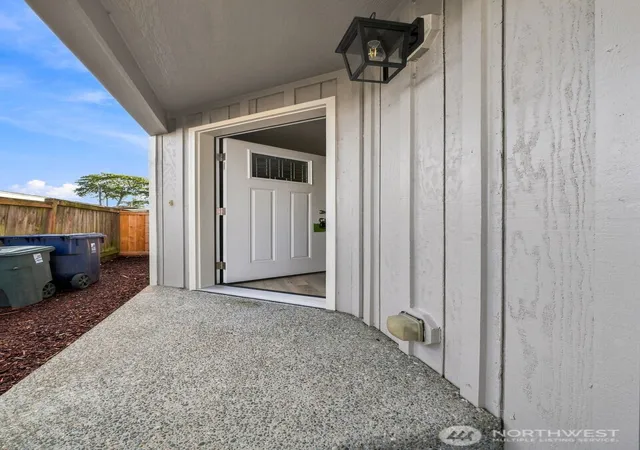 Photo 2 of Townhouse for sale at 4036 S Warner St #A, Tacoma, WA 98409 | MLS# NWM2576854 | Listing updated on 2026-09-22