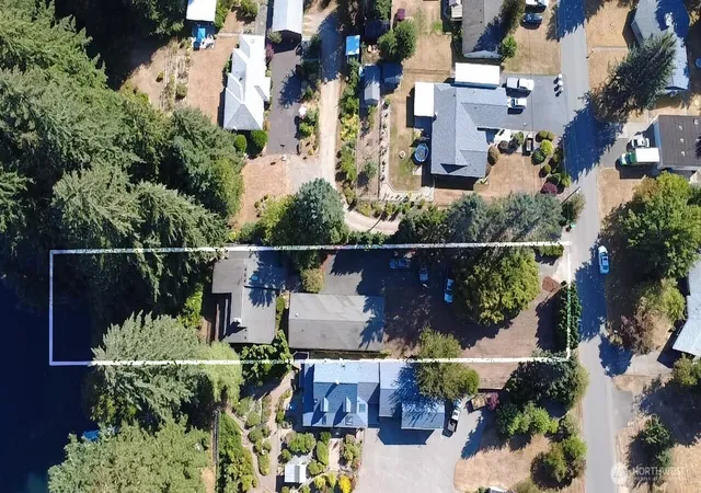 Photo 3 of Single family home for sale at 5016 Brassfield Rd Se, Olympia, WA 98501 | MLS# NWM2576856 | Listing updated on 2026-09-23