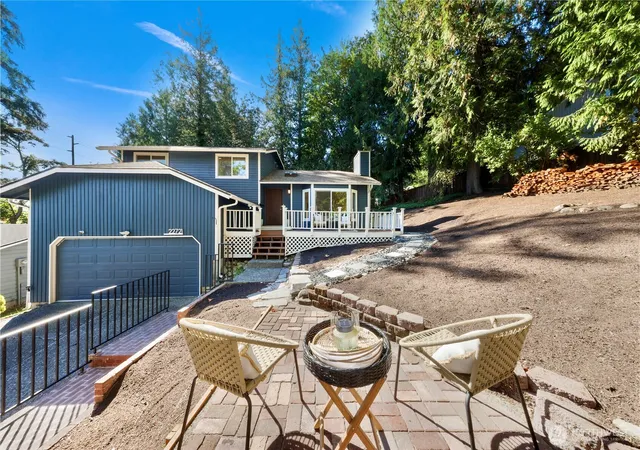 Photo 2 of Single family home for sale at 22721 Ne 12th Place, Sammamish, WA 98074 | MLS# NWM2576872 | Listing updated on 2026-09-26