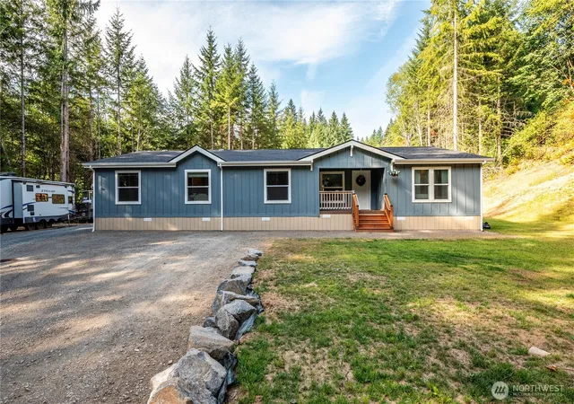 Photo 1 of Sale Pending at 301 Eufaula Hts Rd, Longview, WA 98632 | MLS# NWM2576876 | Listing updated on 2026-09-06