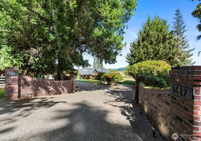 Photo 3 of Single family home for sale at 1617 S Scheuber Rd, Centralia, WA 98531 | MLS# NWM2576894 | Listing updated on 2026-09-30