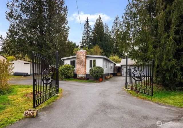 Photo 2 of Sale Pending at 18405 Se 162nd Street, Renton, WA 98058 | MLS# NWM2576895 | Listing updated on 2026-09-28