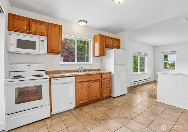 Photo 3 of Multi family home for sale at 601 W Hazel St, Mount Vernon, WA 98273 | MLS# NWM2576897 | Listing updated on 2026-09-25