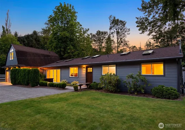 Photo 1 of Single family home for sale at 1109 Lewis Ln Se, Issaquah, WA 98027 | MLS# NWM2576913 | Listing updated on 2026-10-02