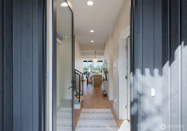 Photo 2 of Single family home for sale at 1123 31st Avenue, Seattle, WA 98122 | MLS# NWM2576917 | Listing updated on 2026-09-30