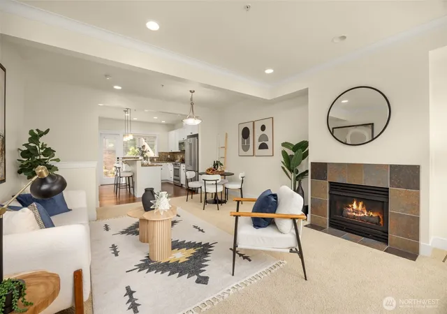 Photo 4 of Townhouse for sale at 900 228th Avenue NE #14B, Sammamish, WA 98074 | MLS# NWM2576921 | Listing updated on 2026-09-25