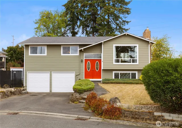 Photo 1 of Single family home for sale at 32454 22nd Avenue Sw, Federal Way, WA 98023 | MLS# NWM2576924 | Listing updated on 2026-10-01