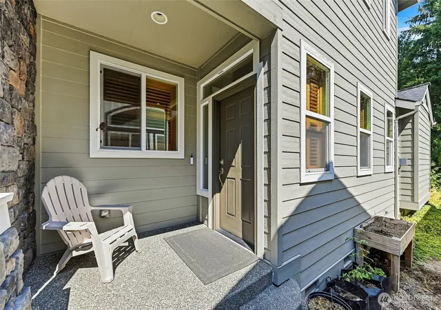 Photo 3 of Townhouse for sale at 12026 Big Leaf Way Ne, Redmond, WA 98053 | MLS# NWM2576926 | Listing updated on 2026-09-25