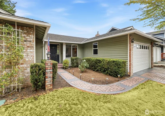 Photo 2 of Single family home for sale at 15824 Se 170th Street, Renton, WA 98058 | MLS# NWM2576930 | Listing updated on 2026-09-30