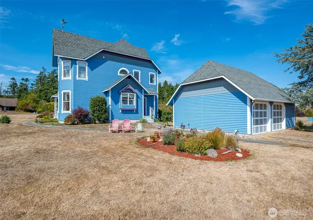 Photo 2 of Contingent at 1230 Windward Way, Coupeville, WA 98239 | MLS# NWM2576932 | Listing updated on 2026-10-02