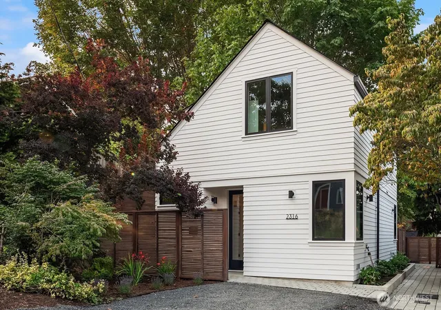 Photo 1 of Single family home for sale at 2316 S Forest St, Seattle, WA 98144 | MLS# NWM2576962 | Listing updated on 2026-09-28