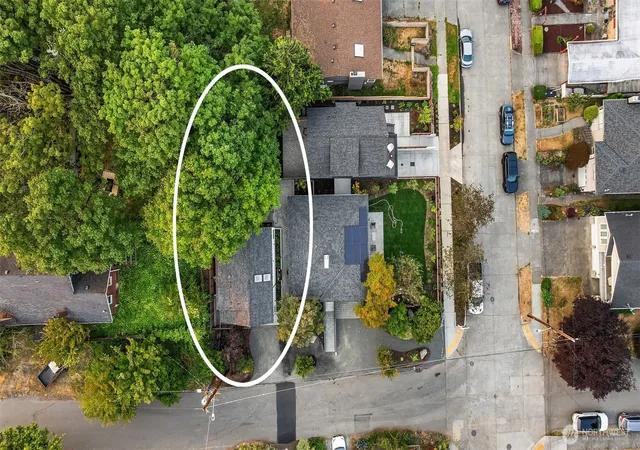 Photo 2 of Single family home for sale at 2316 S Forest St, Seattle, WA 98144 | MLS# NWM2576962 | Listing updated on 2026-09-28
