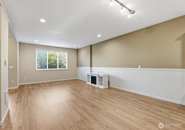 Photo 4 of Townhouse for sale at 16431 77th Avenue Ct E, Puyallup, WA 98375 | MLS# NWM2576967 | Listing updated on 2026-09-24