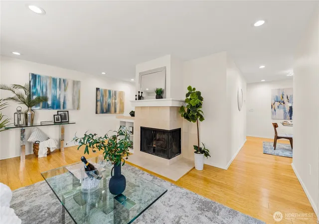 Photo 1 of Townhouse for sale at 1218 101st Place Ne, Bellevue, WA 98004 | MLS# NWM2576978 | Listing updated on 2026-10-19