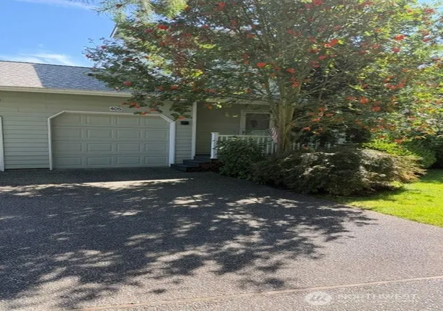 Photo 3 of Condo for sale at 405 Spencer Ln, La Conner, WA 98257 | MLS# NWM2576980 | Listing updated on 2026-09-23