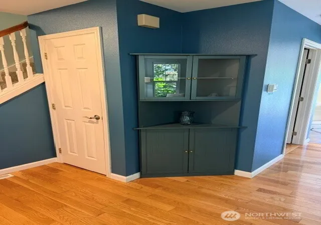 Photo 4 of Condo for sale at 405 Spencer Ln, La Conner, WA 98257 | MLS# NWM2576980 | Listing updated on 2026-09-23