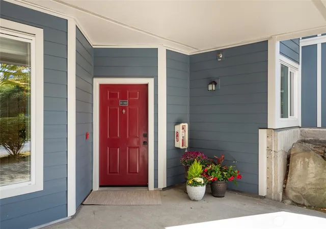 Photo 3 of Sale Pending at 3926 243rd Place Se #H102, Bothell, WA 98021 | MLS# NWM2576999 | Listing updated on 2026-09-26