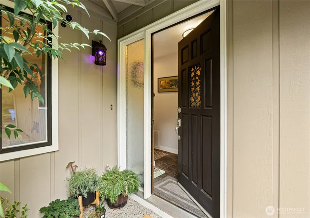 Photo 3 of Townhouse for sale at 8126 70th Avenue Ct Sw, Lakewood, WA 98499 | MLS# NWM2577013 | Listing updated on 2026-09-25
