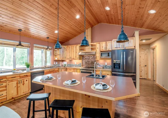 Photo 4 of Single family home for sale at 8327 Libby Rd NE, Olympia, WA 98506 | MLS# NWM2577026 | Listing updated on 2026-09-30