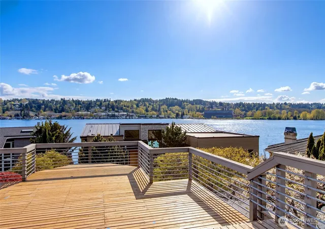 Photo 1 of Single family home for sale at 6924 96th Avenue Se, Mercer Island, WA 98040 | MLS# NWM2577031 | Listing updated on 2026-10-01