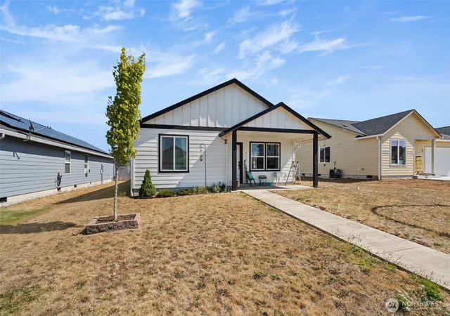 Photo 1 of Single family home for sale at 510 Powell Ave, Winlock, WA 98596 | MLS# NWM2577053 | Listing updated on 2026-09-25