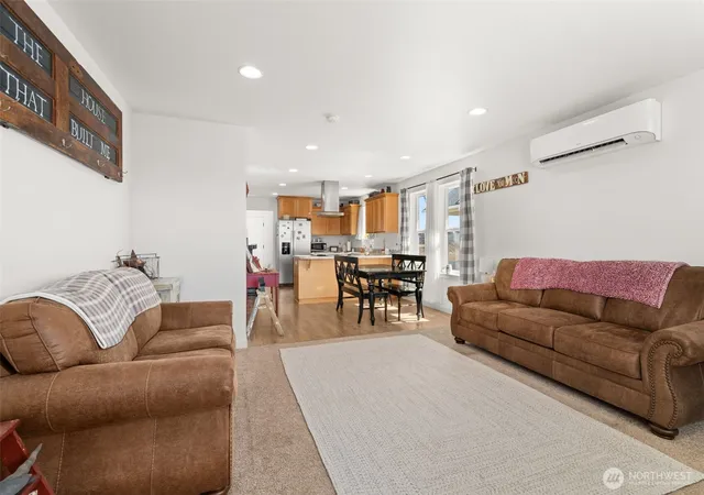 Photo 4 of Single family home for sale at 510 Powell Ave, Winlock, WA 98596 | MLS# NWM2577053 | Listing updated on 2026-09-25