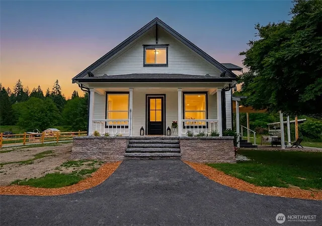 Photo 3 of Single family home for sale at 28415 State Route 9 Ne, Arlington, WA 98223 | MLS# NWM2577059 | Listing updated on 2026-09-25