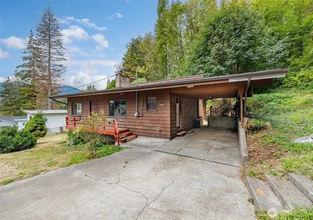 Photo 3 of Single family home for sale at 7222 Siedel Pl, Concrete, WA 98237 | MLS# NWM2577088 | Listing updated on 2026-09-25