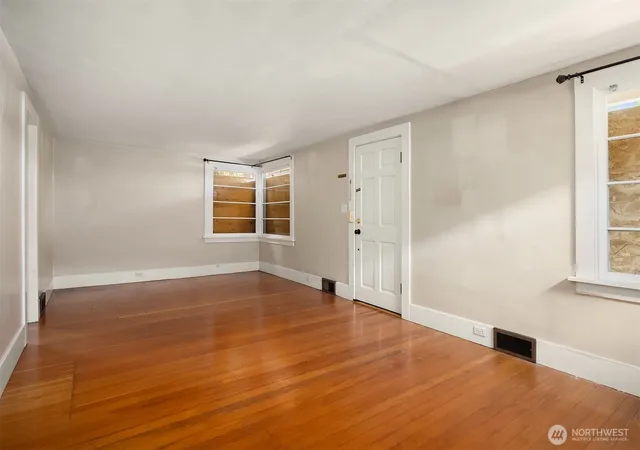 Photo 3 of Single family home for sale at 943 N 103rd Street, Seattle, WA 98133 | MLS# NWM2577102 | Listing updated on 2026-09-25