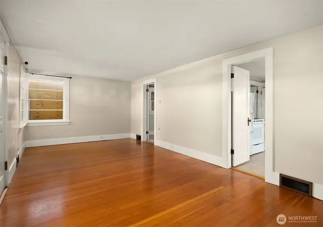 Photo 3 of Single family home for sale at 943 N 103rd Street, Seattle, WA 98133 | MLS# NWM2577102 | Listing updated on 2026-09-25