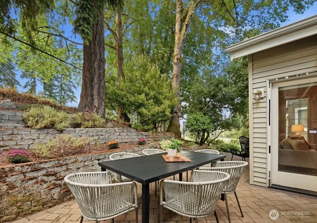 Photo 2 of Townhouse for sale at 16015 67th Lane Ne #1, Kenmore, WA 98028 | MLS# NWM2577105 | Listing updated on 2026-10-01