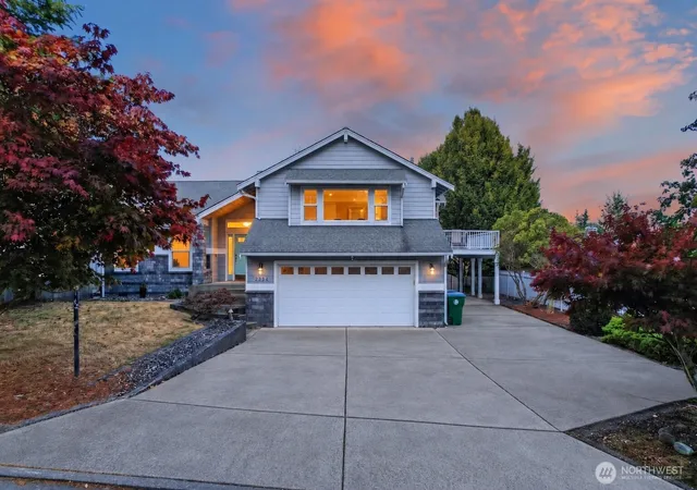 Photo 1 of Single family home for sale at 624 S Evans Ave, Port Angeles, WA 98363 | MLS# NWM2577138 | Listing updated on 2026-10-02