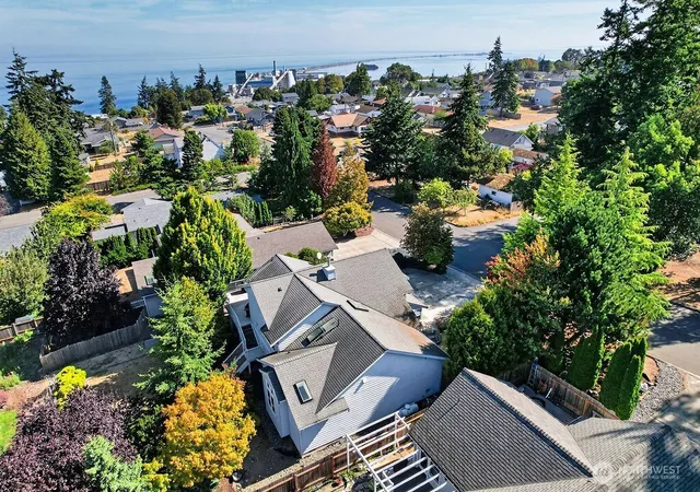 Photo 3 of Single family home for sale at 624 S Evans Ave, Port Angeles, WA 98363 | MLS# NWM2577138 | Listing updated on 2026-10-02
