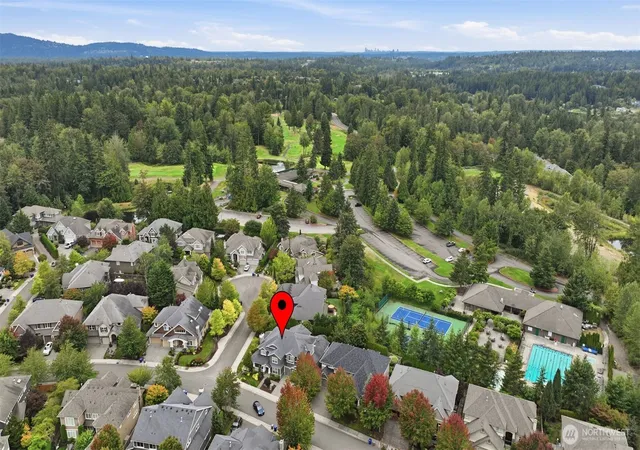 Photo 4 of Single family home for sale at 205 259th Avenue NE, Sammamish, WA 98074 | MLS# NWM2577139 | Listing updated on 2026-09-19