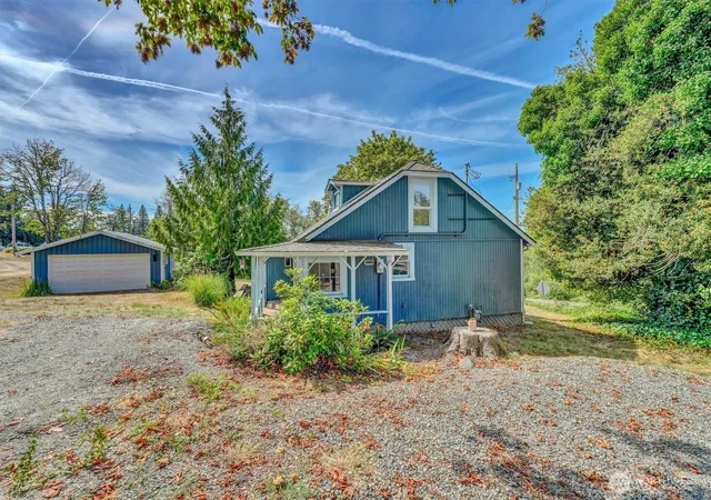 Photo 2 of Sale Pending at 10625 Se 304th Way, Auburn, WA 98092 | MLS# NWM2577150 | Listing updated on 2026-09-23
