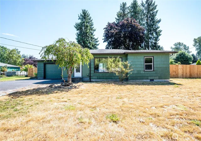 Photo 3 of Single family home for sale at 5556 Mt Solo Rd, Longview, WA 98632 | MLS# NWM2577159 | Listing updated on 2026-09-25