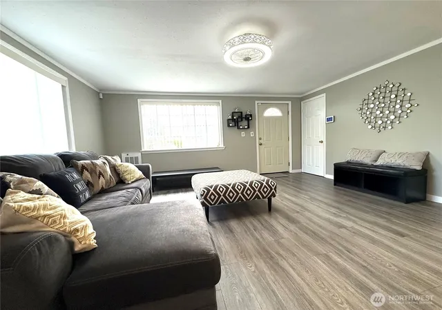 Photo 3 of Single family home for sale at 11829 76 Avenue S, Seattle, WA 98178 | MLS# NWM2577163 | Listing updated on 2026-09-25