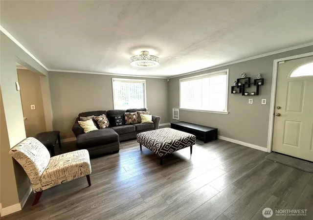 Photo 3 of Single family home for sale at 11829 76 Avenue S, Seattle, WA 98178 | MLS# NWM2577163 | Listing updated on 2026-09-25