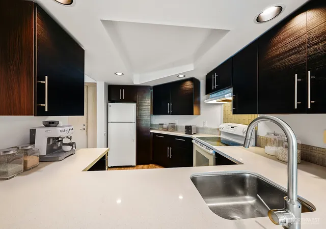 Photo 4 of Condo for sale at 1740 Aurora Ave N #A-102, Seattle, WA 98109 | MLS# NWM2577170 | Listing updated on 2026-09-30